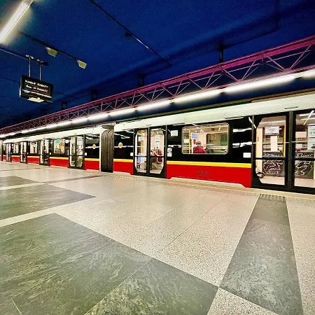 Sawa 6 Metro Fast Wifi 70'tv Panorama Hbo, Netflix, Dsiney+ Varsovie