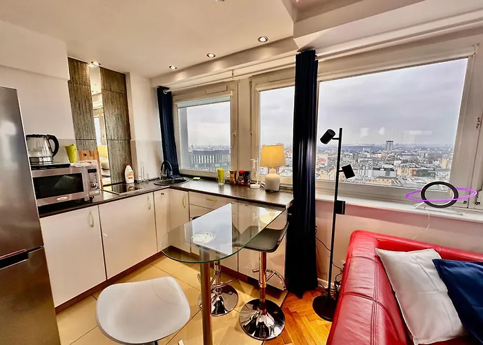 Sawa 6 Metro Fast Wifi 70'tv Panorama Hbo, Netflix, Dsiney+ Apartment