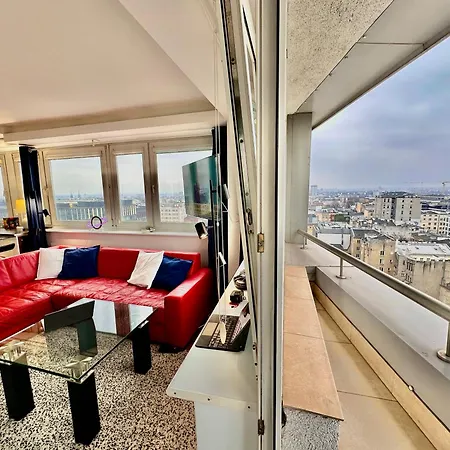 Sawa 6 Metro Fast Wifi 70'tv Panorama Hbo, Netflix, Dsiney+ Apartment