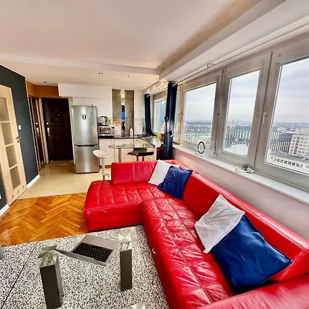 Sawa 6 Metro Fast Wifi 70'tv Panorama Hbo, Netflix, Dsiney+ Warsaw