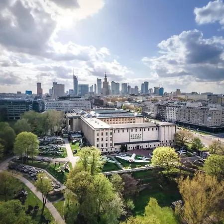 Apartment Sawa 6 Metro Fast Wifi 70'tv Panorama Hbo, Netflix, Dsiney+ Warsaw
