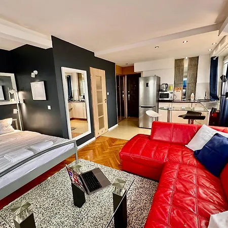 Apartment Sawa 6 Metro Fast Wifi 70'tv Panorama Hbo, Netflix, Dsiney+ *