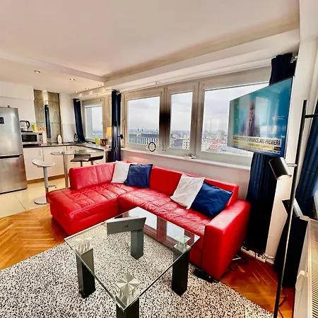 Apartment Sawa 6 Metro Fast Wifi 70'tv Panorama Hbo, Netflix, Dsiney+ *